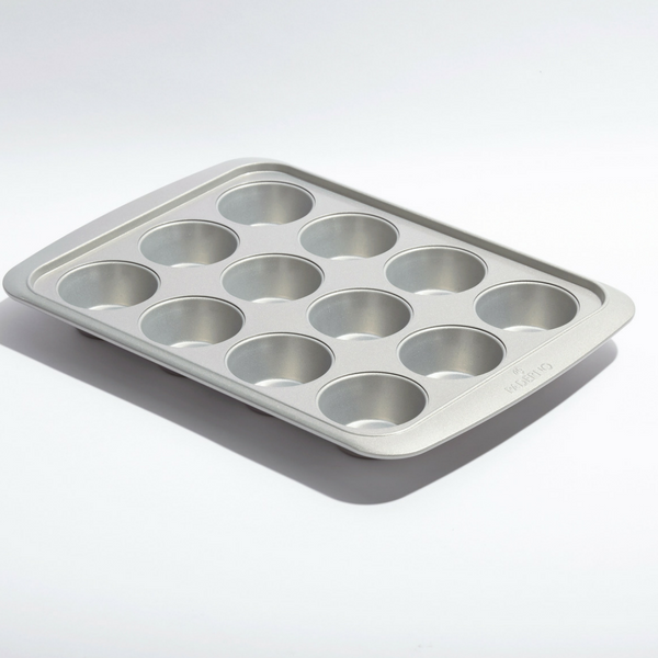 Professional 12-Cup Muffin Pan