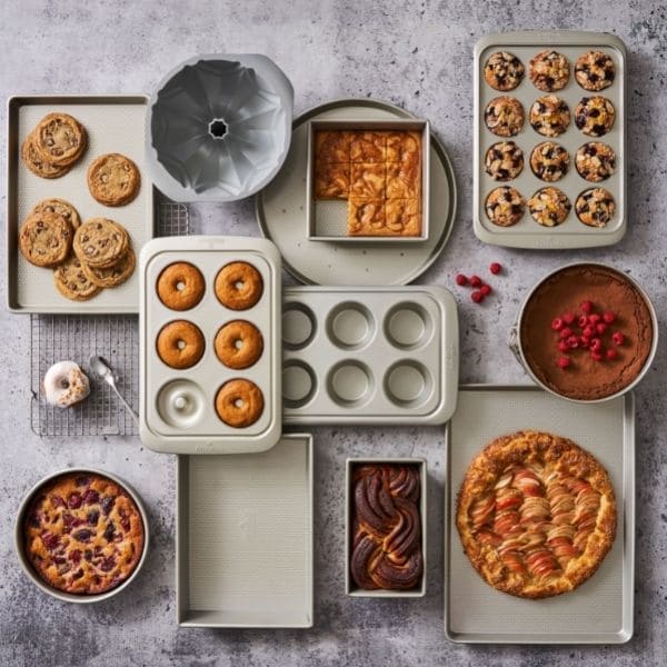 Professional Large Cookie Sheet, 18 x 13-in